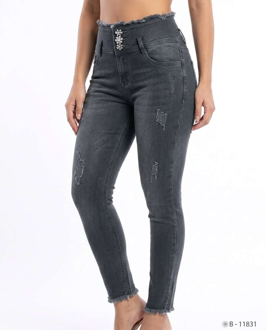 GIRLS  3 BTM DENIM JEANS (26/30)